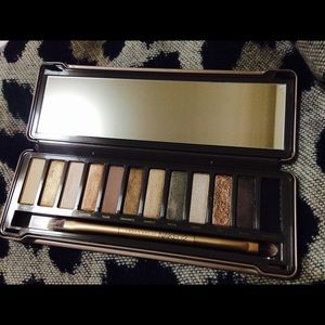 Urban Decay Naked 2 pallet